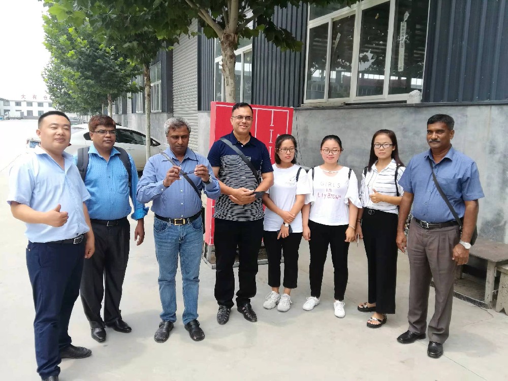 板式家具數控開(kāi)料機的日常維護要點(diǎn)